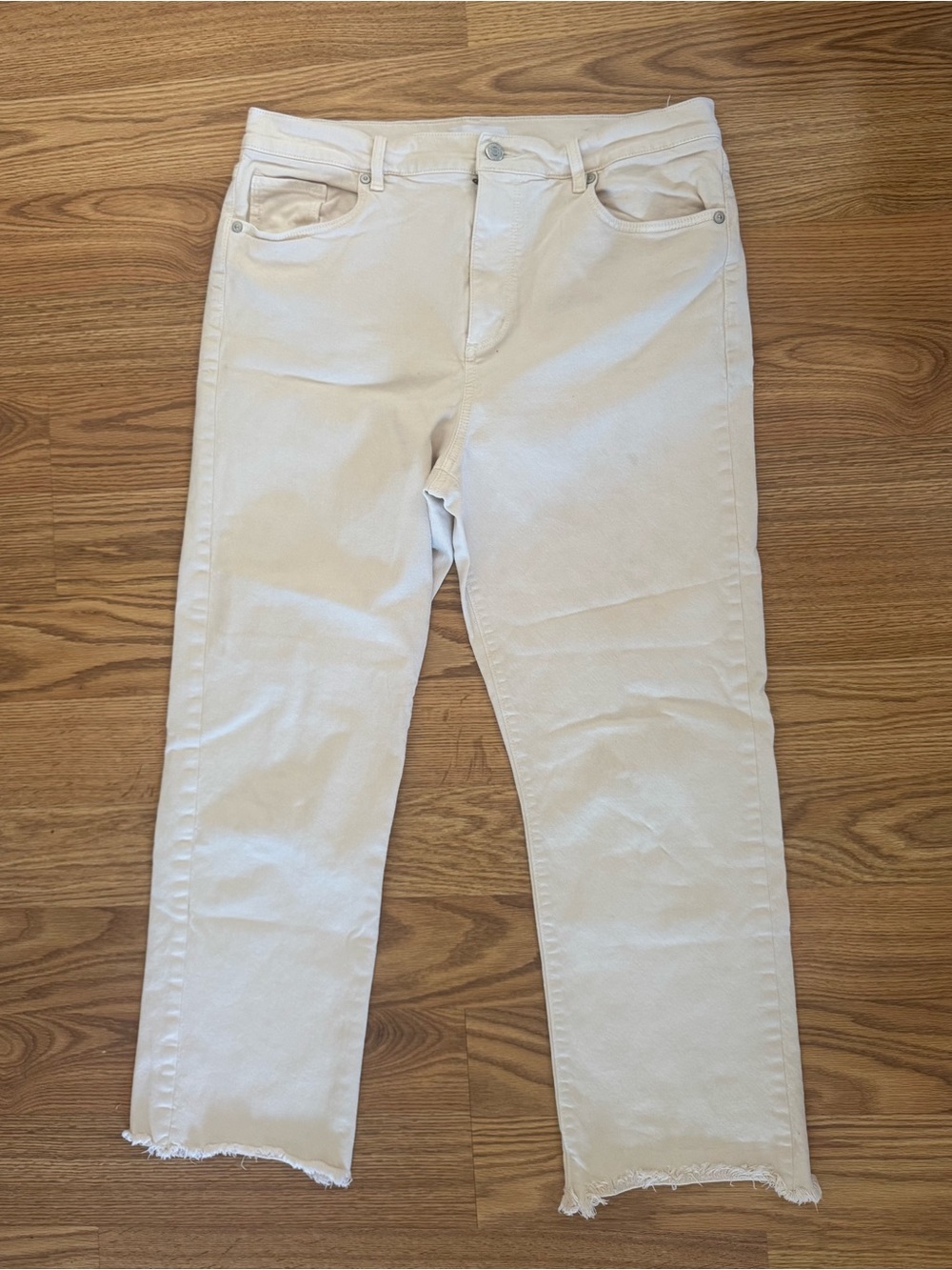 LOFT The Straight Crop Cream Jeans - 31/12